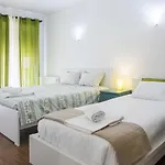 Downtown With Terrace - 4 Bedrooms